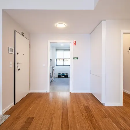 With Ocean View And Parking Funchal