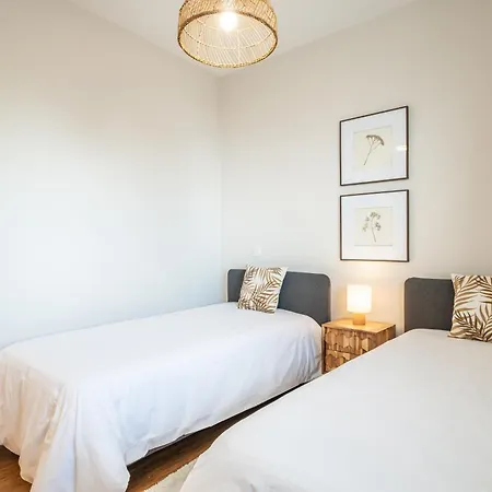 With Ocean View And Parking Funchal