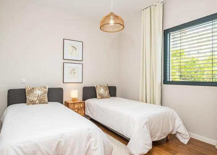 Appartement With Ocean View And Parking Funchal (Madeira)