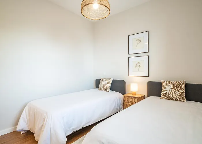 With Ocean View And Parking Funchal (Madeira)