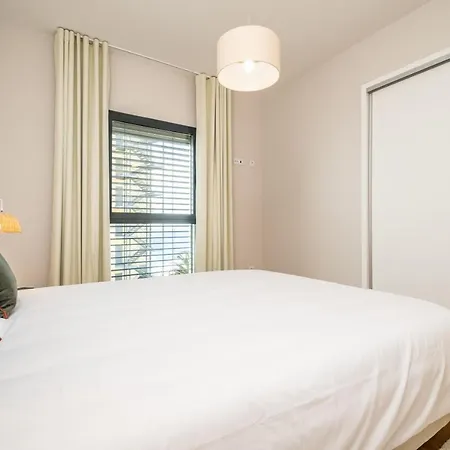 With Ocean View And Parking * Funchal (Madeira)